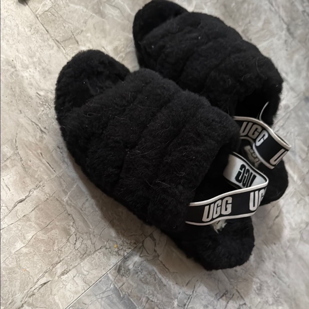 UGG Black Fluffy Slides